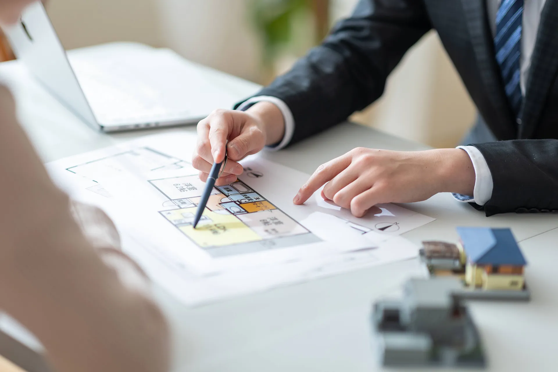 日和佐不動産株式会社